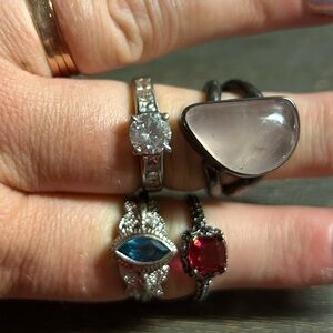 Elegant Silver and Gemstone Ring Set - Size‎ 9